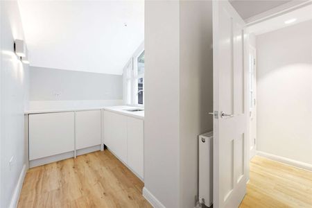 Brilliant studio flat in South Kensington located in a prime position. - Photo 5