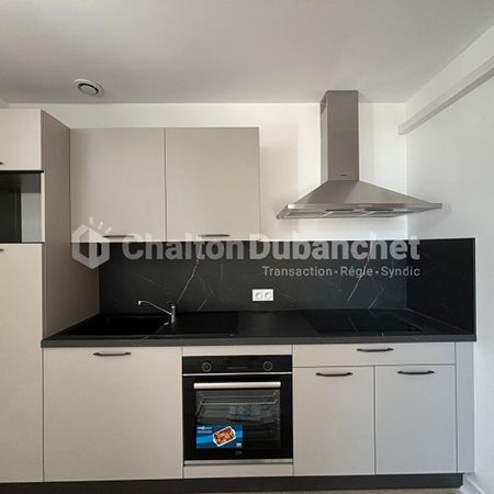 Location Appartement 2 pièces 32m² - Photo 3