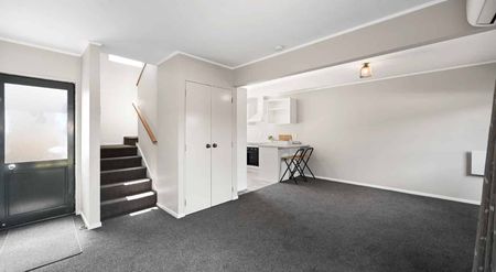 42C Campbell Street - Photo 2