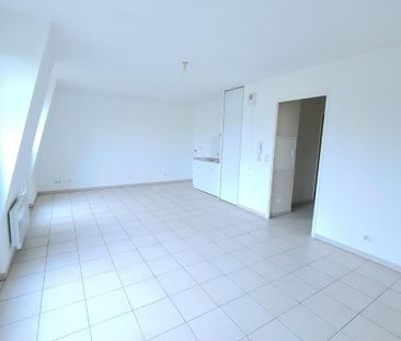 Location Appartement 2 pièces 46m² AMIENS 80090 - Photo 2