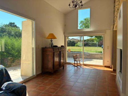 Location Maison 6 pièces 162m² ROMANS SUR ISERE 26100 - Photo 2