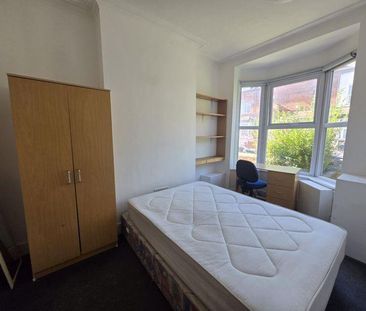 4 bedroom terraced house to rent - Photo 6