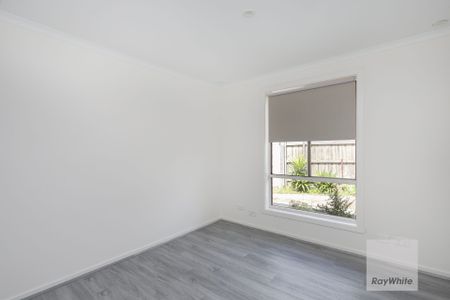 Perfect Family Home in a Convenient Location - Photo 2