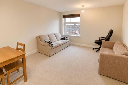 2 BED Apartment To rent - Photo 2