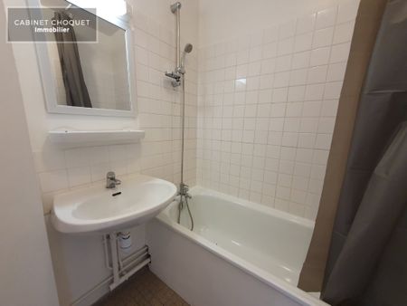 Location Appartement 2 pièces 46m² LILLE 59000 - Photo 4