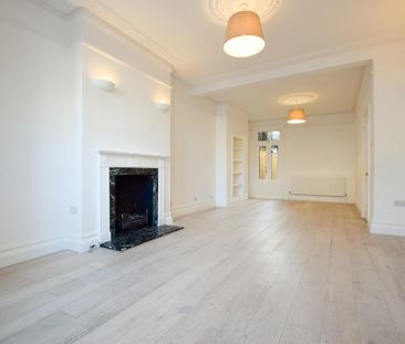 4 bedroom terraced house to rent - Photo 3
