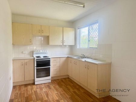 In convenient location & Recently Painted - Photo 5