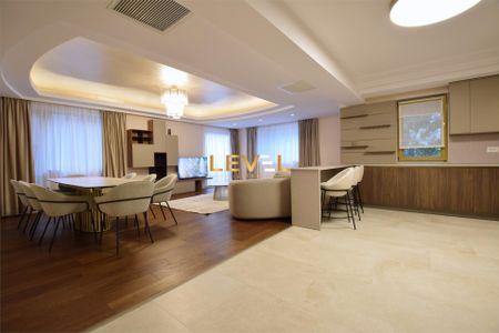 [VIDEO] Apartament 3 Camere Renovat | 2 Locuri Parcare | 180 Mp UT - Photo 4