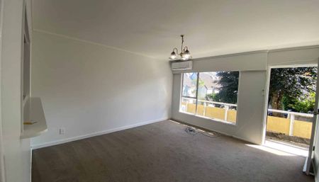 Tidy Unit - Great Location! - Photo 4