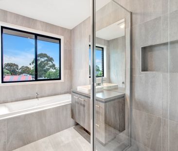 Large Family Home - Photo 5