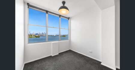 LUXURY HARBOUR-SIDE PENTHOUSE IN PRESTIGIOUS POINT PIPER - Photo 5