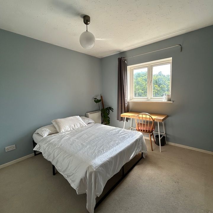 Room in a Shared Flat, London, SE14 - Photo 1