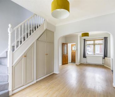 2 bedroom terraced house to rent - Photo 4