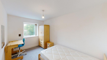 3 bedroom apartment to rent - Photo 3