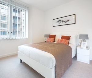 2 Bedrooms Flat to rent in Samuel Building, Shackleton Way, London E16 | £ 346 - Photo 1