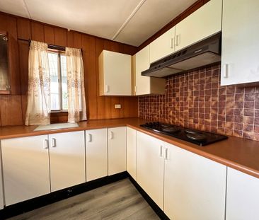 3 Bedroom Family Home with a Peaceful Lookout! - Photo 1