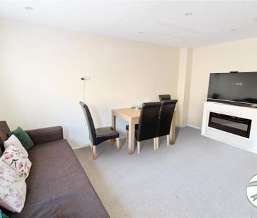 2 bedroom semi-detached house to rent - Photo 2