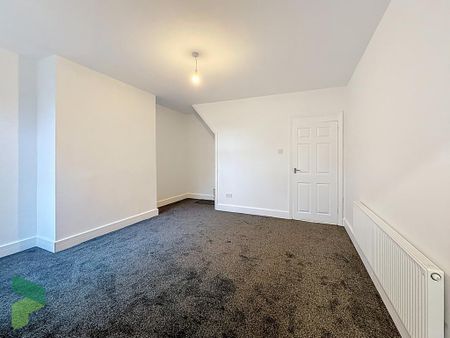 2 bedroom end of terrace house to rent - Photo 2