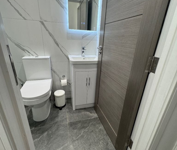 Studio to rent - Photo 6