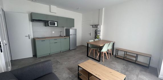 Location Appartement 2 pièces 24m² ST ETIENNE 42000 - Photo 2