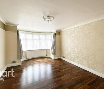 3 bedroom end of terrace house to rent - Photo 4