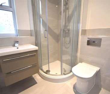 3 bedroom apartment to rent - Photo 5