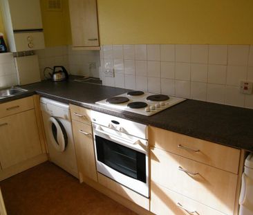 1 bedroom flat to rent - Photo 2