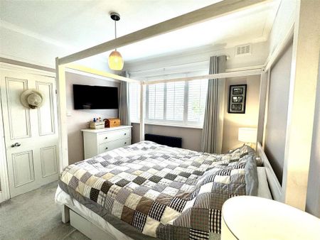 3 bedroom detached house to rent - Photo 5