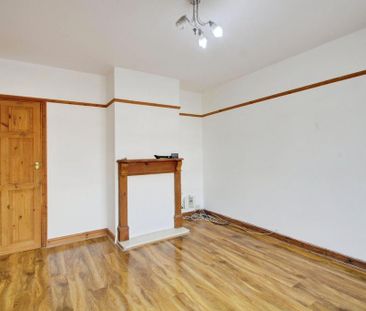 3 bedroom end of terrace house to rent - Photo 3