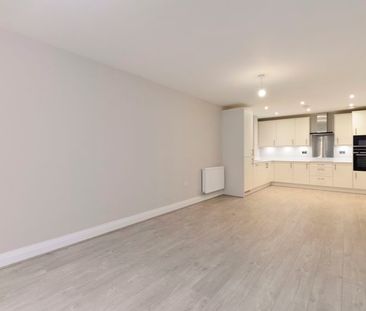 Croft Road, Godalming, Surrey, GU7 - Photo 5