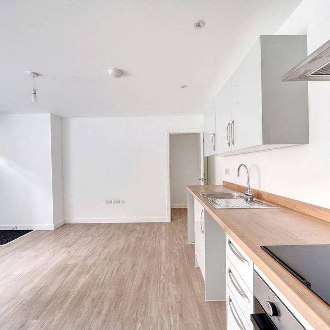 1 bedroom flat to rent - Photo 1