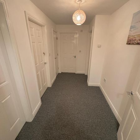 Refurbished 3 Bed Flat Share - Photo 4