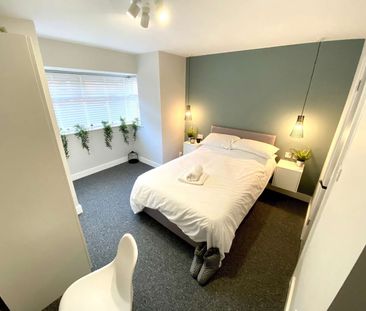 Bolingbroke Street Unit 5 - Photo 4