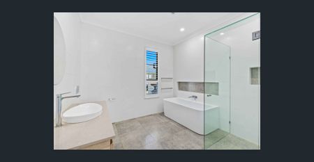 Renovated 4-Bedroom Family Home in One of Southport’s Best Streets - Photo 2