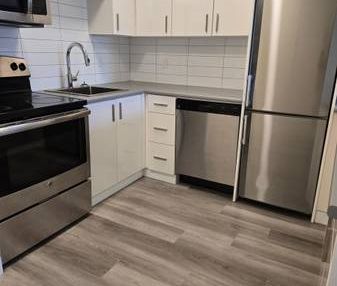 Pet Friendly Unfurnished Studio + Patio Apartment (6638 Main St) - Photo 3