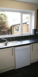 4 bedroom house to rent - Photo 3