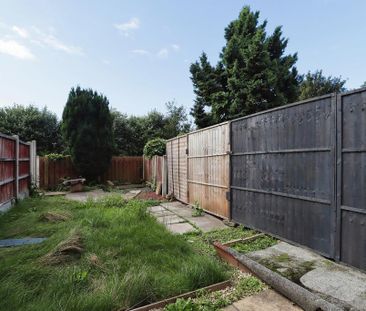 2 bedroom terraced house to rent - Photo 3