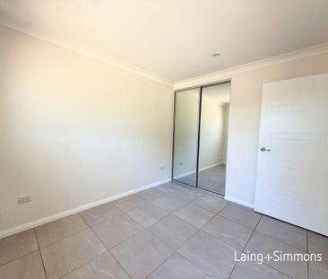 Street facing near-new granny flat, water included - Photo 2