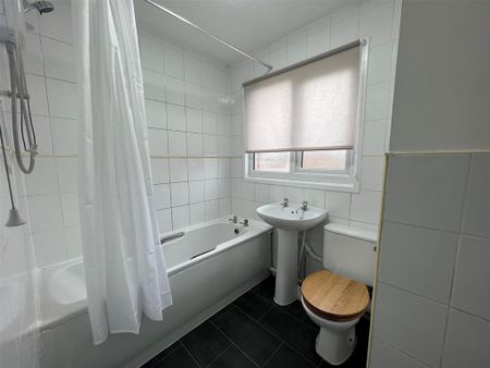 1 bedroom detached house to rent - Photo 5