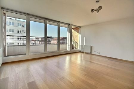 Appartement te huur - Foto 2