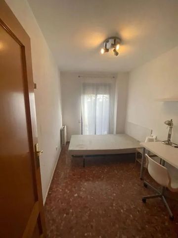 Avinguda de Giorgeta, Valencia, Valencian Community 46007 - Photo 5