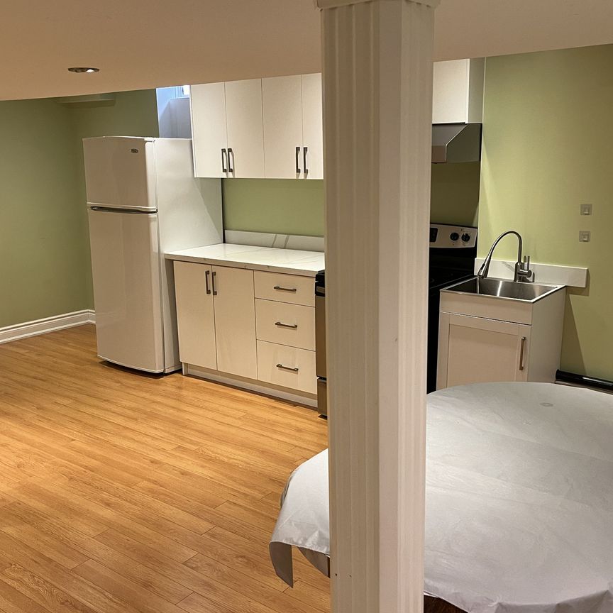 For Lease - 3761 Partition Road Unit# Basement, Mississauga, Ontario - Photo 1