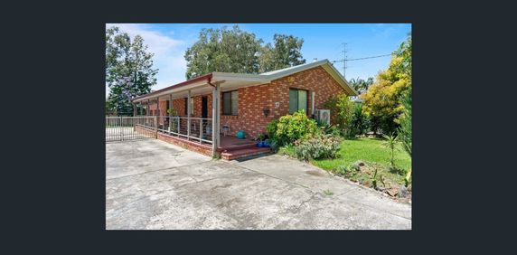 Fantastic Family Home - Photo 2