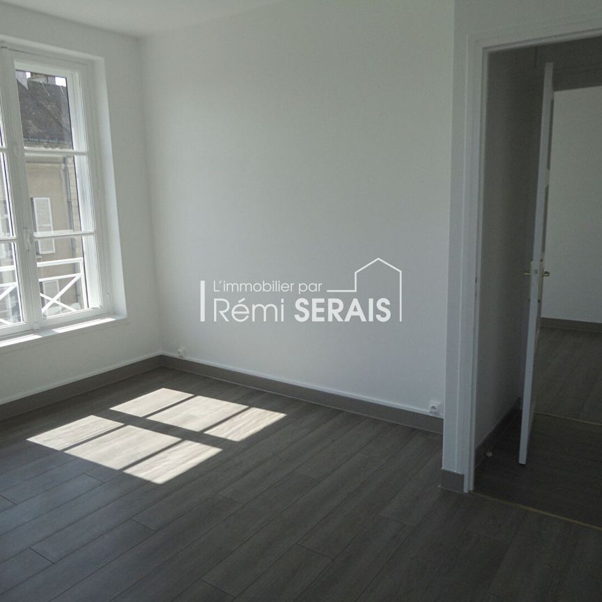 À louer - Appartement T5 spacieux de 134 m² - Centre-ville de FALAISE, - Photo 1