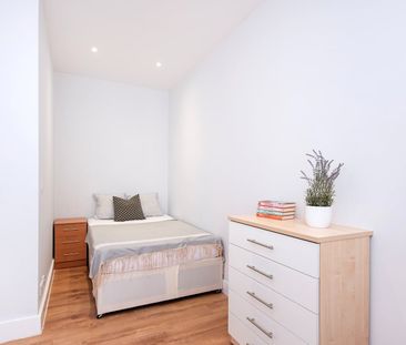 Studio Flat, Westbourne Terrace, W2 - Photo 1