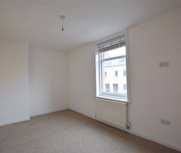 3 bedroom detached house to rent - Photo 4