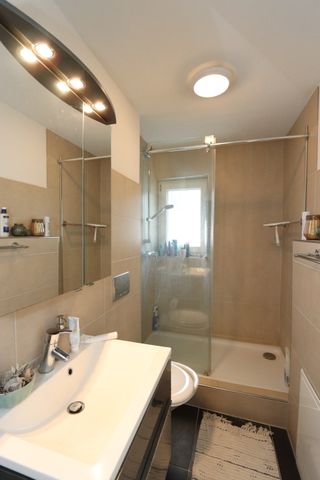 Zentral gelegene 2 Zimmer-Wohnung! - Photo 5