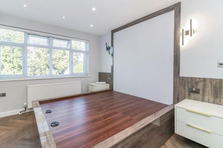 3 bedroom detached house to rent - Photo 2