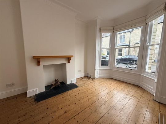2 bedroom terraced house to rent - Photo 1
