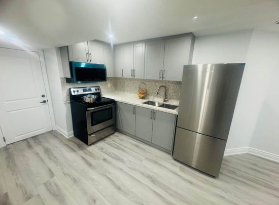 For Lease - 3859 Coachman Circle Unit# Lower unit, Mississauga, Ontario - Photo 1